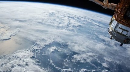 "Экоспутник" Chollian-2B сделал свои первые фото