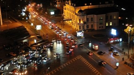 В центре Киева не работают светофоры - пробки 7-балов