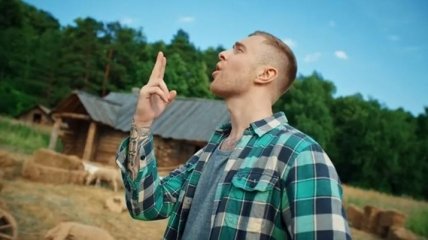 Самоирония и юмор: Егор Крид презентовал клип на песню "Сердцеедка" (Видео)