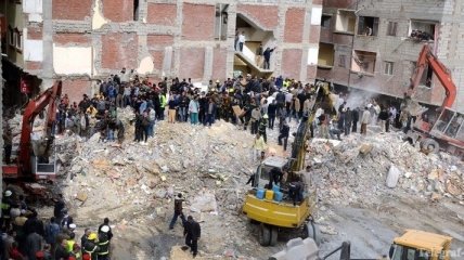 В результате обрушения дома в Египте погибли 28 человек