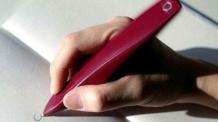 Ручка, которая поможет людям с болезнью Паркинсона (Видео)
