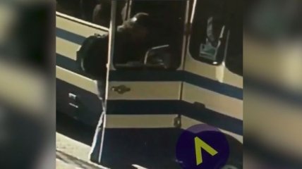 Как "луцкий террорист" попал в автобус: в сети появилось видео