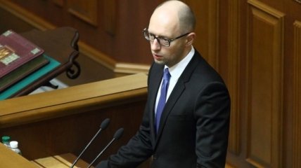 Порошенко внес кандидатуру Яценюка на пост премьера