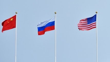 "Холодная война 2.0": пока США, Россия и Китай усиливают конфликт, роль маленьких стран растет