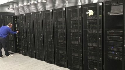 Запущен самый крупный суперкомпьютер, имитирующий человеческий мозг 