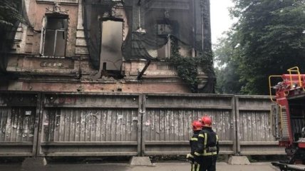 В Киеве на Подоле горело историческое здание 
