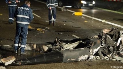 Вертолет упал на автобан на юге Германии