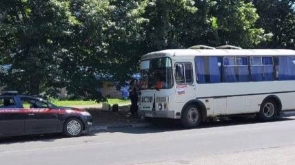 Чоловік з параноїдальною шизофренією влаштував різанину в ростовському автобусі і сховався на кладовищі (фото, відео)