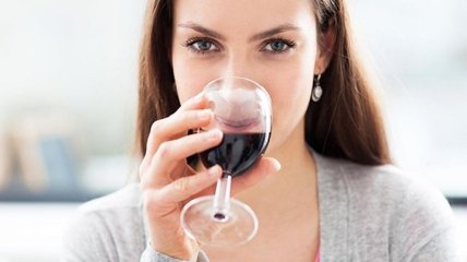 Вино и кожа: когда полезно, а когда – во вред