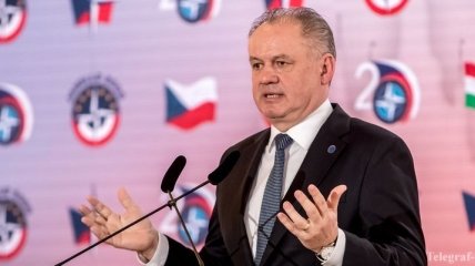Президента Словакии оштрафовали на три месячные зарплаты