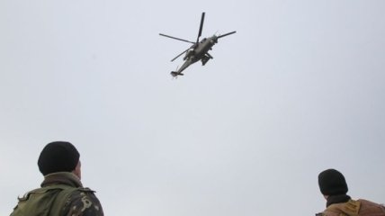 Над Славянском обстреляли гражданский вертолет