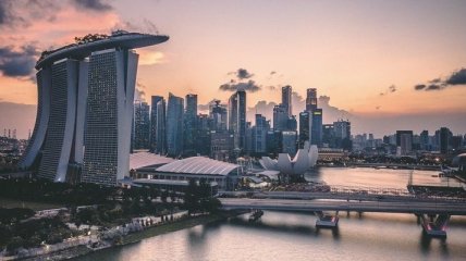 Меры по COVID-19: Сингапур закрывает границы