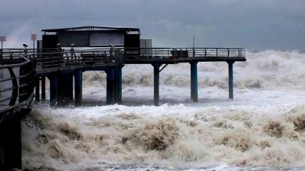 Несколько портов Грузии закрыли из-за сильного шторма
