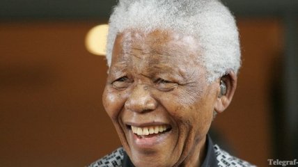 Нельсон Мандела все еще находится в критическом состоянии