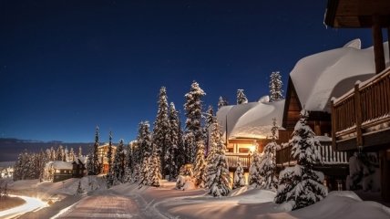 Зимы в Канаде снежные