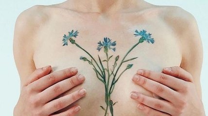 Девушки, тела которых украшают красочные весенние татуировки (Фото) 