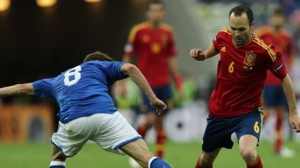 Испанца Иньесту признали лучшим игроком Евро-2012