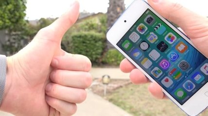 iPod touch 6G проверили на прочность (Видео)