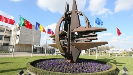 НАТО может поддержать Украину в реформировании сферы безопасности