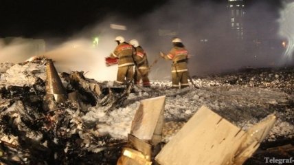 Камеры видеонаблюдения засекли падание самолета в Казани 