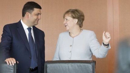 Гройсман и Меркель обсудили проведение украино-немецких бизнес-форумов