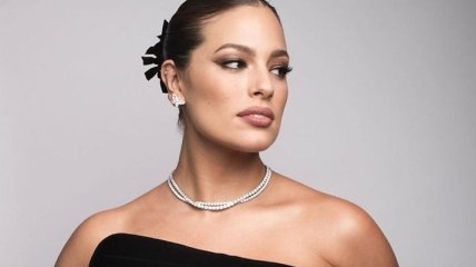 Модель plus size Ешлі Грем показала, як змінилось її тіло після пологів (Фото)