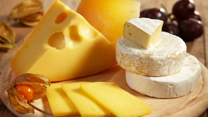 Сир — інгредієнт багатьох улюблених страв