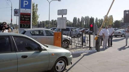В Киеве открыли 1-й "перехватывающий" паркинг