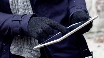 Японцы изобрели перчатки для сенсорных гаджетов 