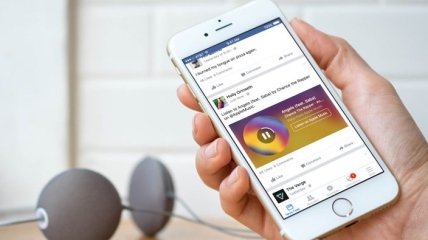 Эксперты: Приложение Facebook для смартфонов прослушивает своих пользователей