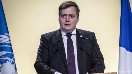 Премьер Исландии отказался уйти в отставку из-за скандала с оффшорами