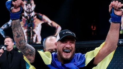 Непобедимый украинский боец Амосов стал чемпионом Bellator (видео)