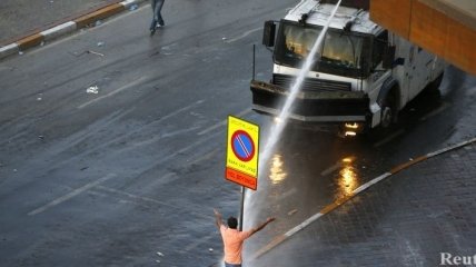 В Стамбуле полиция разогнала демонстрантов