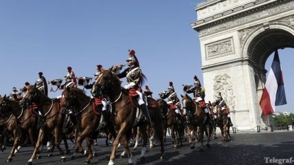 Сегодня во Франции отмечают великий праздник - День взятия Бастилии