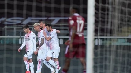 "Милан" вколотил семь мячей в ворота "Торино": видеообзор матча