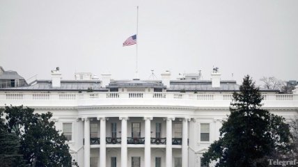 Над Белым домом приспустят флаг в связи с кончиной Нельсона Манделы
