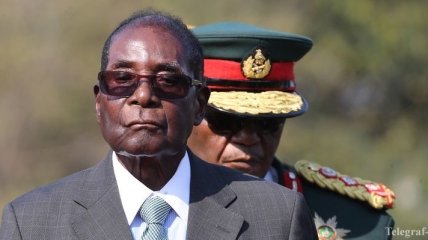 Конец эпохи Мугабе: Президент Зимбабве подал в отставку