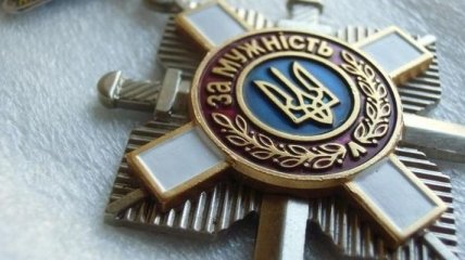 Порошенко вручил награды бойцам ВСУ