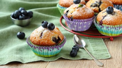 Лайфхак: как испечь идеальные маффины с черникой