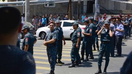 При разгоне акции в Ереване задержаны около 140 человек