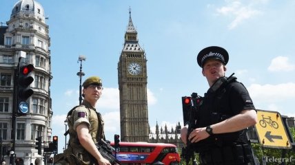 Полиция Британии задержала "большую часть" причастных к теракту в Манчестере