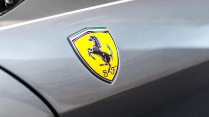 Дебют первого в истории кроссовера Ferrari состоится в 2021 году