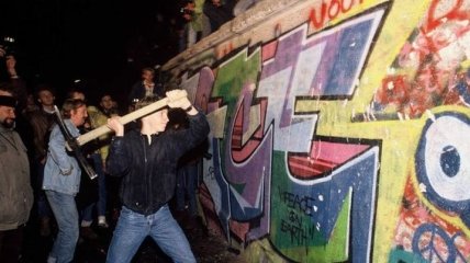В Германии отмечают 30 лет падения Берлинской стены