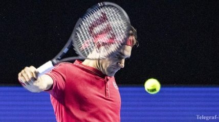 Федерер вышел в финал турнира в Базеле, обыграв Циципаса