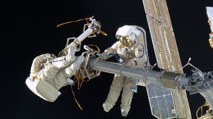 NASA покажет выход членов МКС в космос в прямом эфире