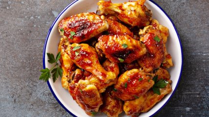 Соево-медовые крылышки с карамельной корочкой