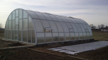 Снег в теплице – инвестиция в хороший урожай