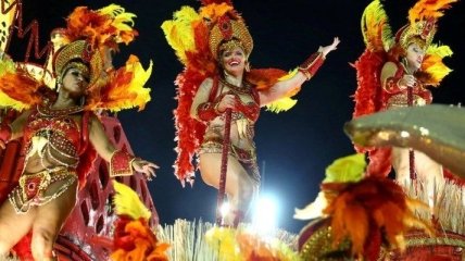 Мечта туриста: красочный карнавал в Рио-де-Жанейро (Фото)