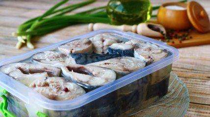 Соленая скумбрия