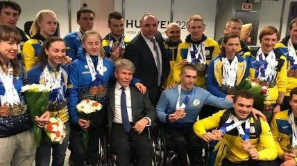 Порошенко поздравил украинских паралимпийцев с победой на ЧМ-2019